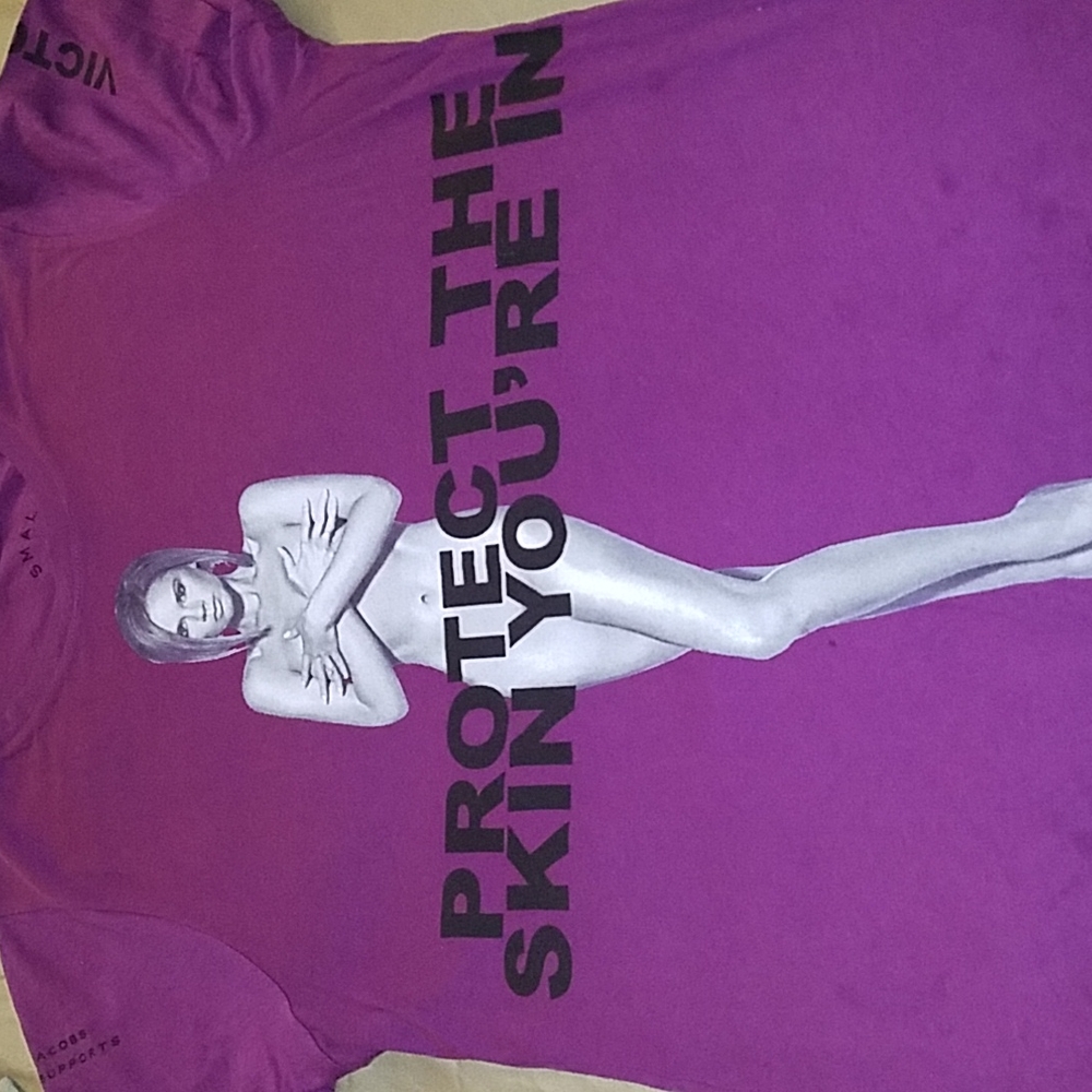 Marc Jacobs protect the skin you're in Beckham sma